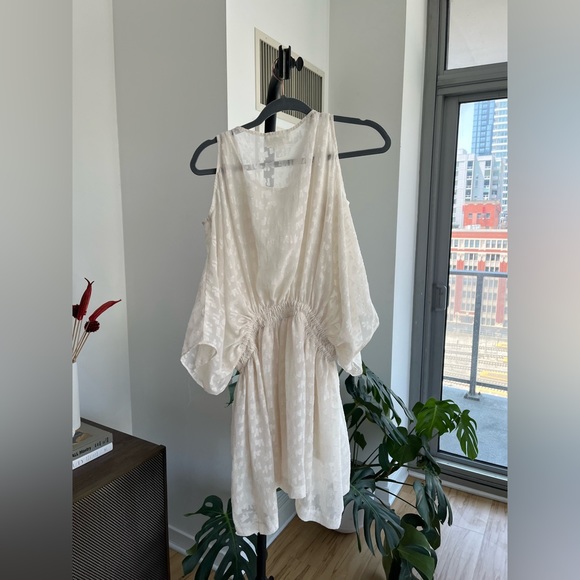 H&M Cold Shoulder Dress - Picture 3 of 4